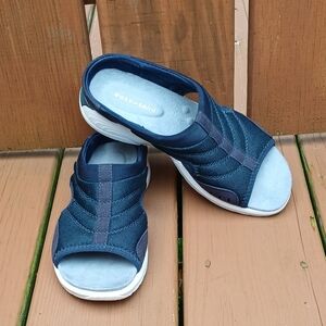 Easy spirit sandals